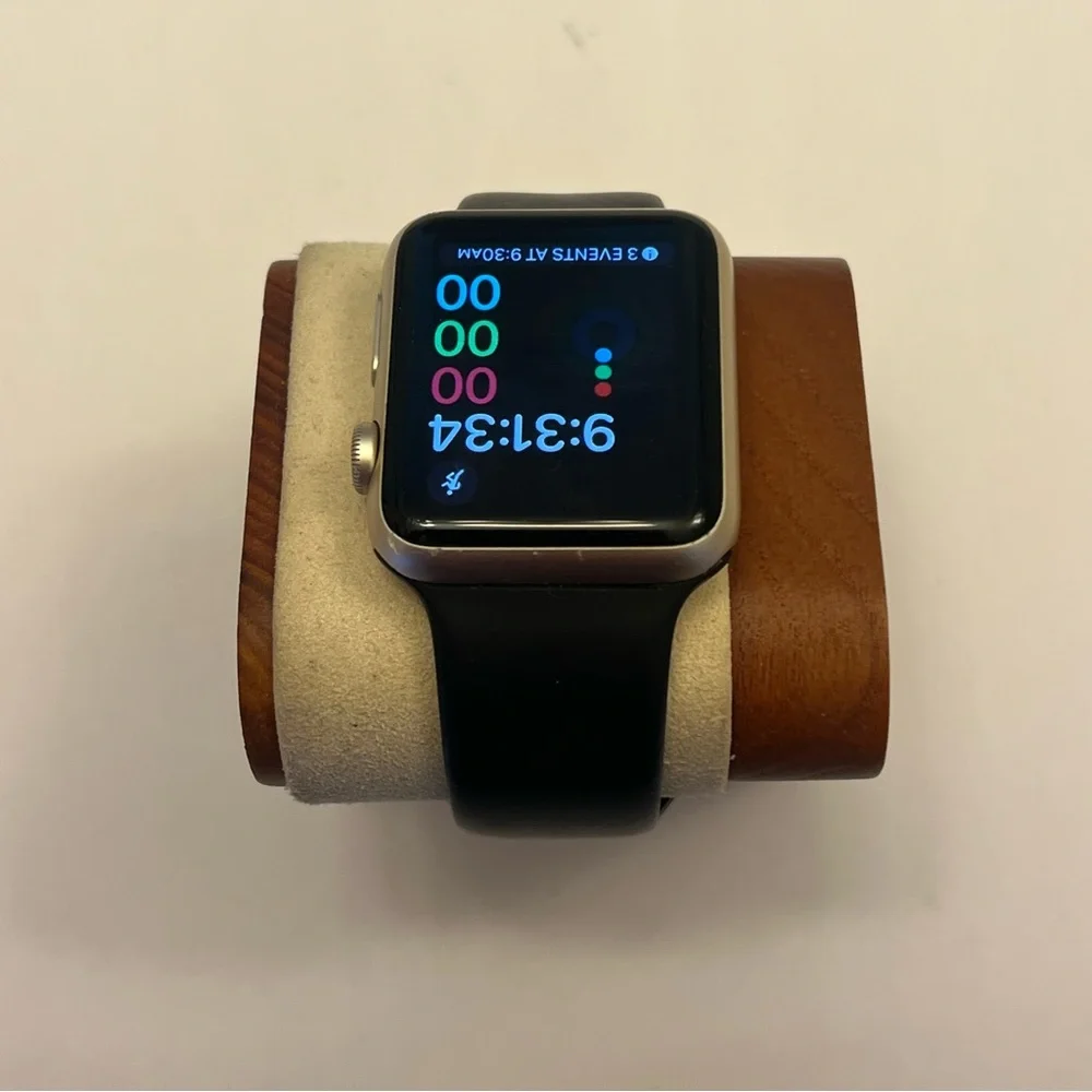 Apple Watch Series 7000, Gold casing, tested, Charger included